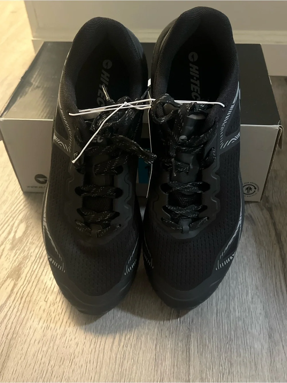 Hi-Tec Men's Black Athletic Trail Sneakers Size 12 NWB